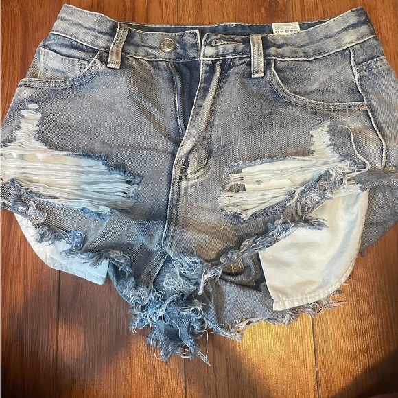 Jean shorts - Picture 1 of 3